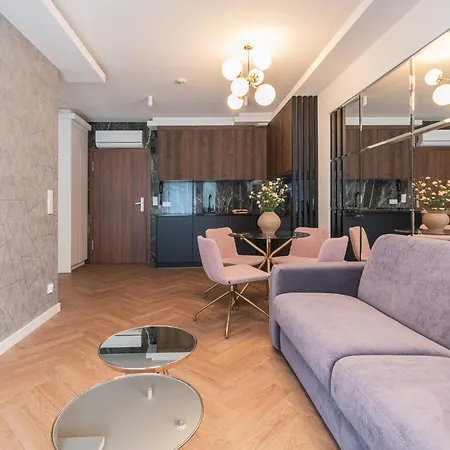 דירה Prywatne W Stegnie Na Ulicy Brzozowej 6 *