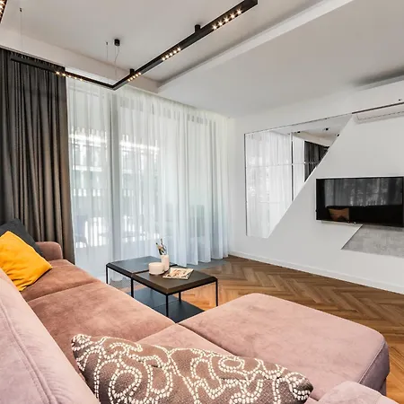 Prywatne W Stegnie Na Ulicy Brzozowej 6