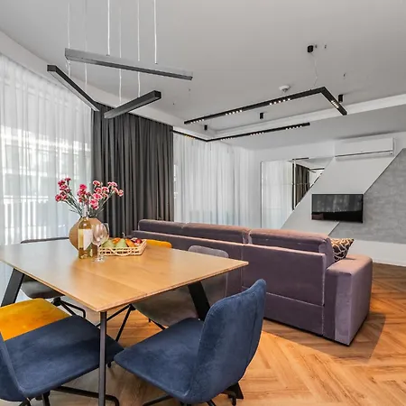 Prywatne W Stegnie Na Ulicy Brzozowej 6 * Stegna (Pomerania)